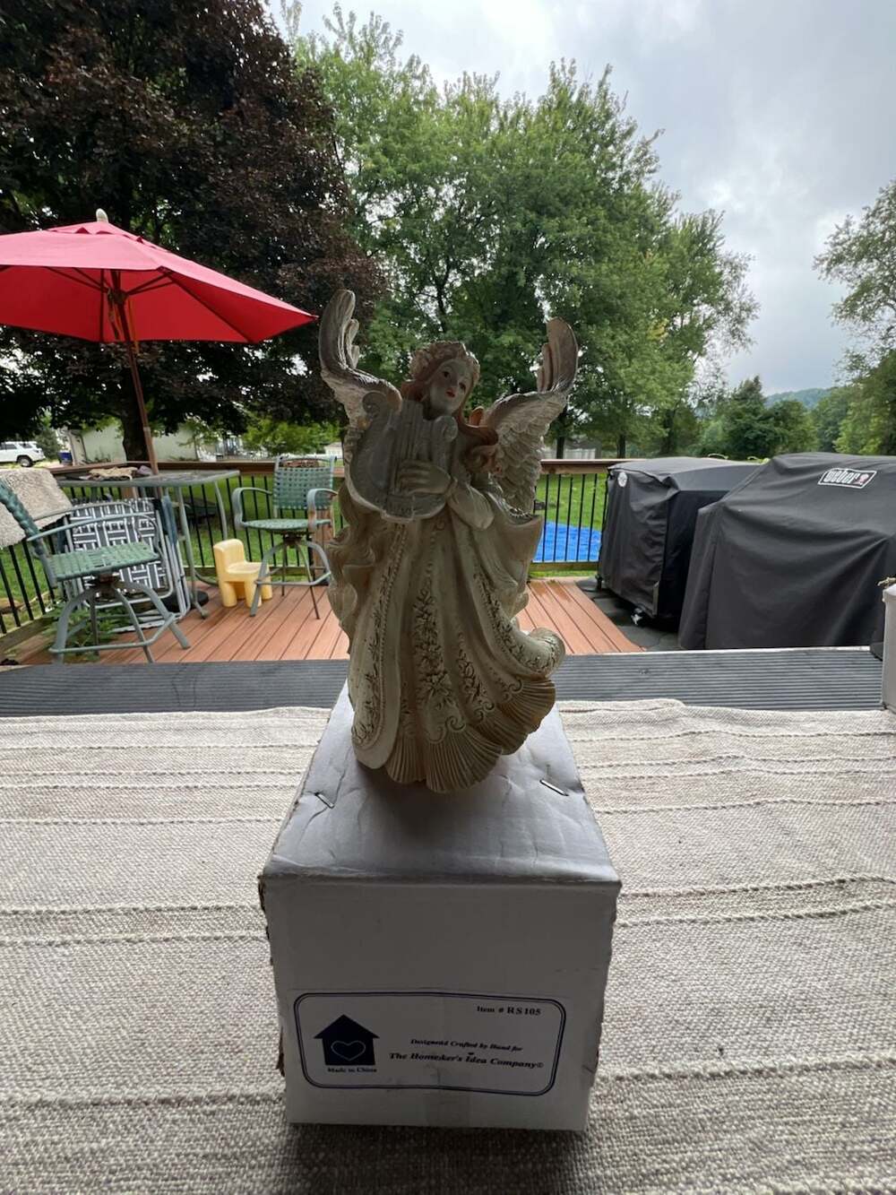 The Homemaker's Idea Company Angel Playing Harp Figurine Item #RS105